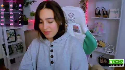 Lizzy  online show from December 15, 10:04 pm