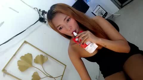 Snapshot of _ellen24 chatting on September 16, 5:43 pm _ellen24 online show from September 16, 5:43 pm