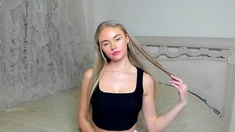 _emerald_heart_ online show from February 1, 5:37 pm