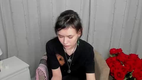 _emily__strike_ online show from February 15, 10:55 am