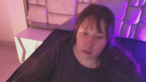 Emily  online show from December 20, 12:09 pm