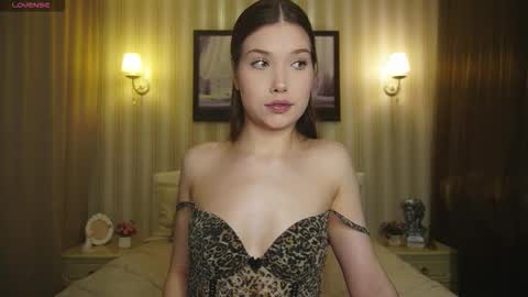 Snapshot of _eva_lee chatting on September 28, 8:58 pm Alice online show from September 28, 8:58 pm