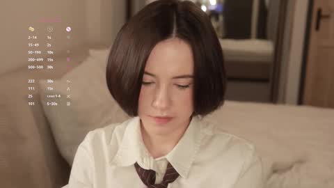 Essie  online show from March 23, 6:25 pm