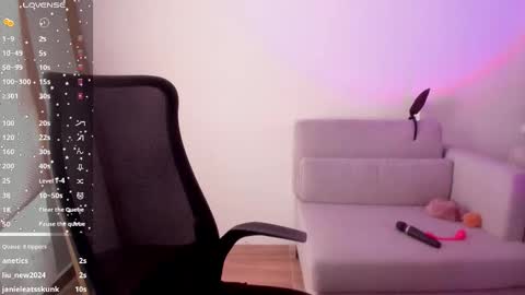 _giaa_ online show from September 25, 9:12 pm