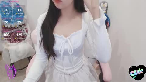Snapshot of _girlcute_ chatting on September 27, 5:42 pm Anna online show from September 27, 5:42 pm