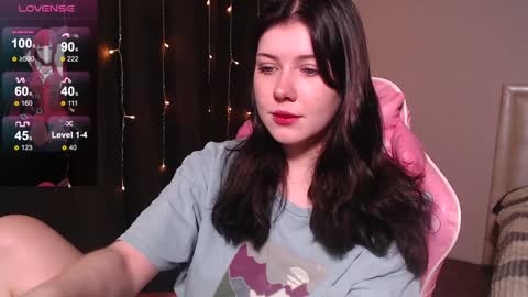 Tori online show from December 11, 10:25 am