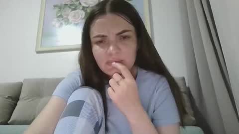 Criss4u online show from April 18, 7:58 pm