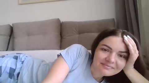 Criss4u online show from April 23, 6:43 am