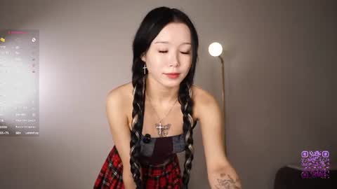 you Mia online show from July 28, 4:39 pm