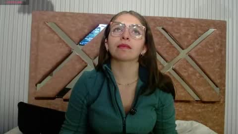 Isa online show from June 16, 12:39 pm