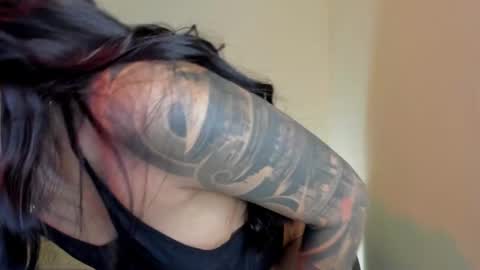 Snapshot of _isabella99_ chatting on October 9, 6:39 am Isabella online show from October 9, 6:39 am