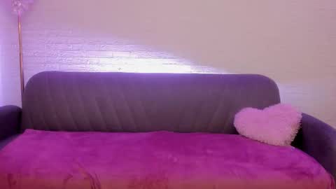 Ivy online show from March 9, 6:38 am