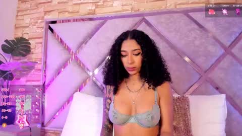 Lanna  online show from October 17, 2:04 am