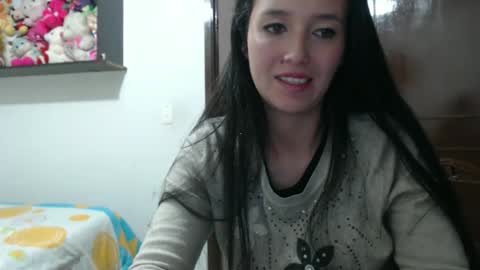 Lauren 3 online show from February 18, 3:11 pm