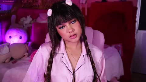 _little_glrl_ online show from April 19, 12:21 am