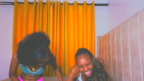 Littlevenus online show from February 26, 1:54 pm