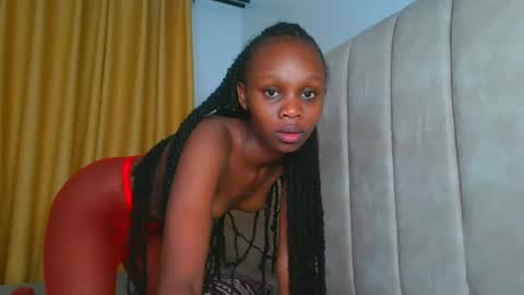 Littlevenus online show from October 13, 2:58 am