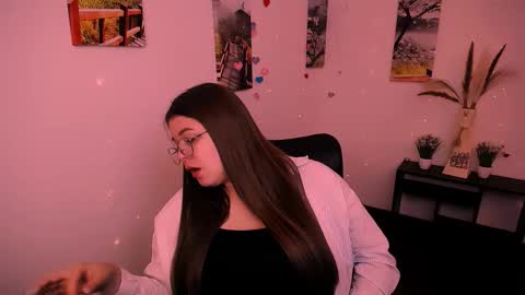 Snapshot of _lovely_mary chatting on September 18, 7:18 am Mary online show from September 18, 7:18 am