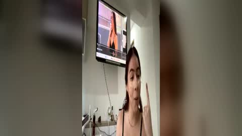 _lustyles_ online show from June 11, 10:17 pm