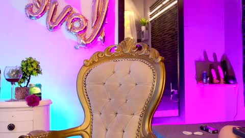 _lustyles_ online show from April 27, 8:33 am