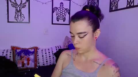 Snapshot of _marcela_wi chatting on January 8, 1:00 am Marce online show from January 8, 1:00 am