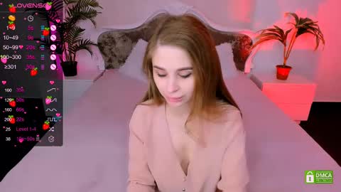 Snapshot of _mari_clark chatting on February 11, 9:25 pm Eva online show from February 11, 9:25 pm