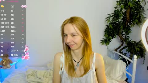 Scarlett online show from April 26, 1:31 pm