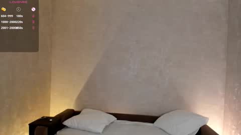  Gwen  online show from October 11, 3:22 am