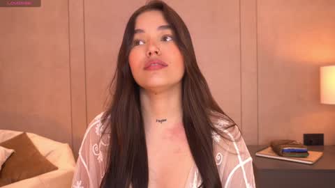 Snapshot of _meghan_gomez1_ chatting on December 14, 2:00 pm online show from December 14, 2:00 pm