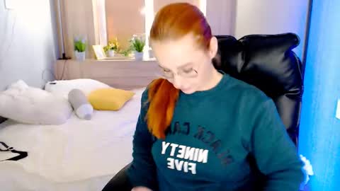 Snapshot of _mi_amore chatting on October 26, 8:10 am _mi_amore online show from October 26, 8:10 am