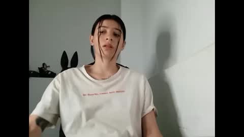 Mia-foster online show from February 18, 2:27 am