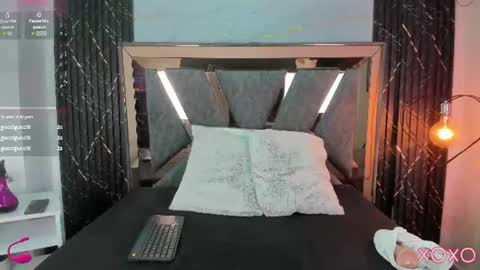 _mila_a_ online show from July 13, 1:23 pm