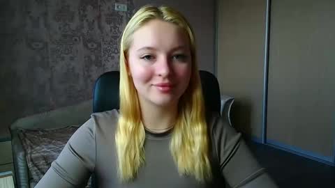 Melanie online show from March 27, 11:11 am