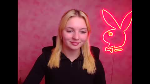 Melanie online show from October 28, 9:59 am