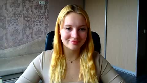 Melanie online show from July 10, 11:43 am
