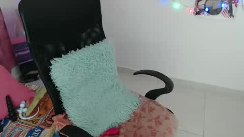 _mindy_moon online show from February 12, 12:07 pm