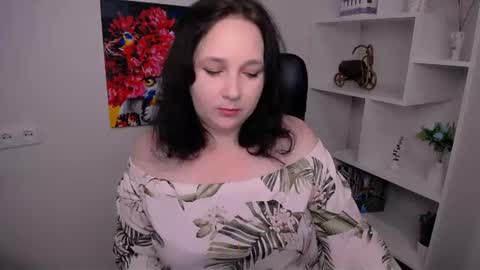Miranda online show from June 11, 8:33 am
