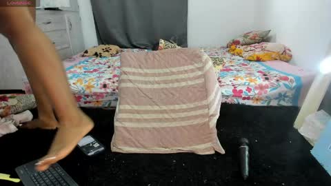 Mishell online show from April 24, 9:17 pm