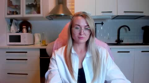 Eva online show from October 23, 5:52 pm