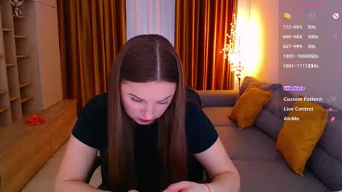 Mia online show from February 25, 10:03 am