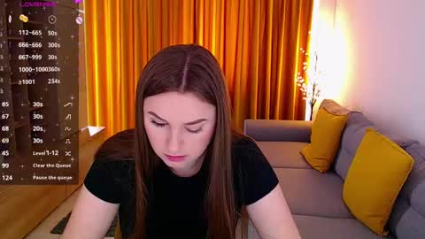 Mia online show from January 29, 10:37 am