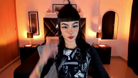 mizuki  online show from June 9, 2:11 am