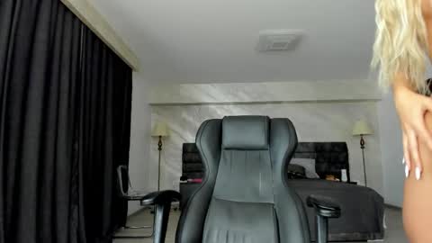 Maya online show from April 11, 6:30 am