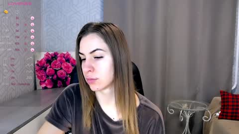 Snapshot of _naughty_megan_ chatting on February 4, 7:51 am Megan online show from February 4, 7:51 am