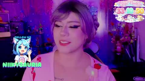 niiky online show from April 21, 7:54 pm