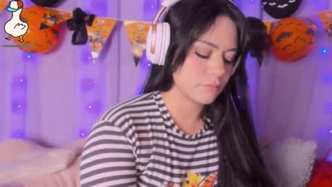 niiky online show from October 21, 12:31 pm