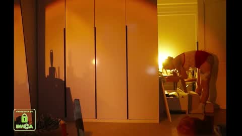 R online show from November 16, 1:44 pm