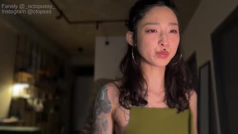 Mikayla online show from March 5, 5:36 am