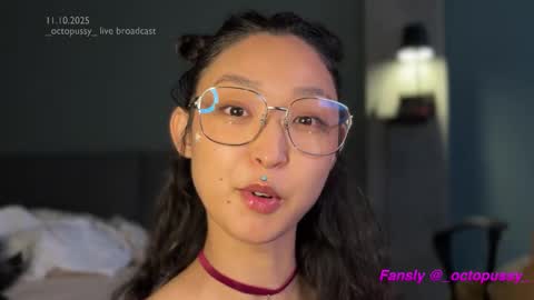 Mikayla online show from October 11, 9:14 am