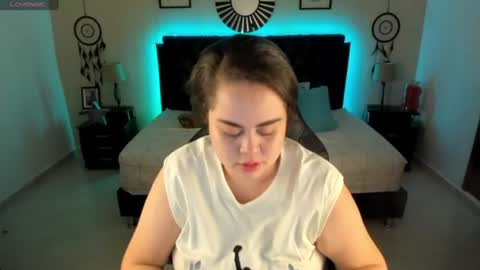 Olivia jones online show from June 12, 12:24 pm